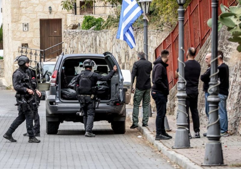 Τέλος οι μπαλωθιές: «Δεν θα κάνουν κουμάντο οι μαφίες και οι νταήδες» λέει ο Χρυσοχοΐδης