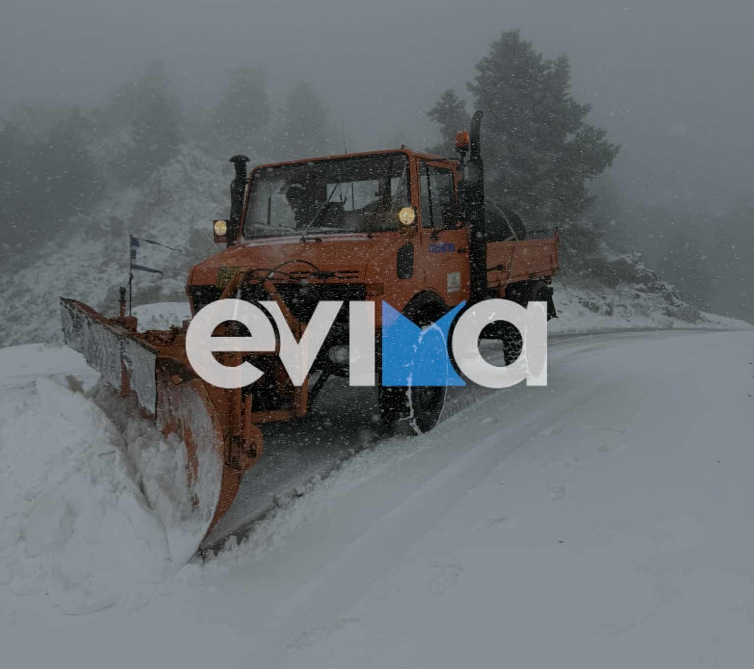 Πολικός χιονιάς στην Εύβοια: Σε αυτά τα χωριά έχει πέσει αρκετό χιόνι (pics&vid)