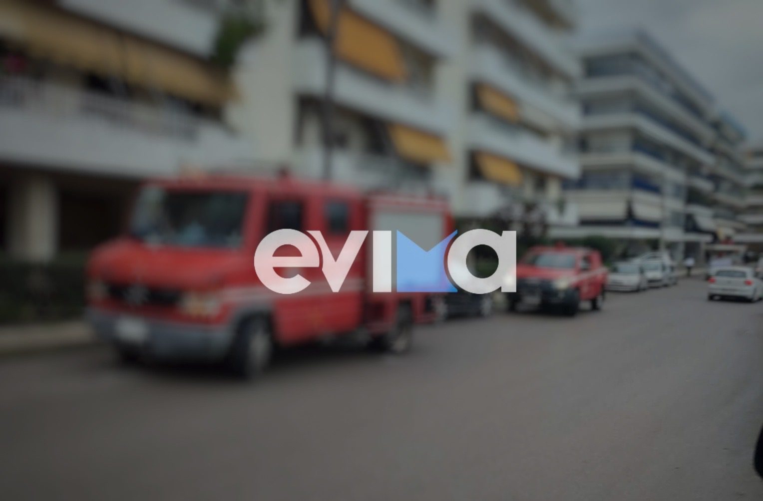 Φωτιά τώρα σε διαμέρισμα στη Χαλκίδα