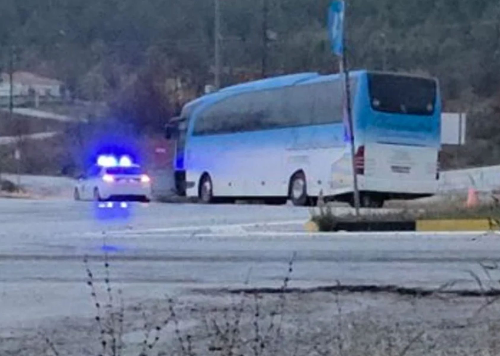 «Έπεσα, σηκώθηκα, πάτησα φρένο»: Συγκλονίζει ο επιβάτης που σταμάτησε λεωφορείο όταν πέθανε ο οδηγός