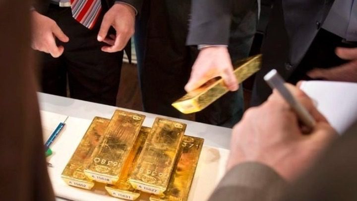 Νέο ρεκόρ για το χρυσό: Πόσο θα σας στοιχίσει να αγοράσετε σήμερα