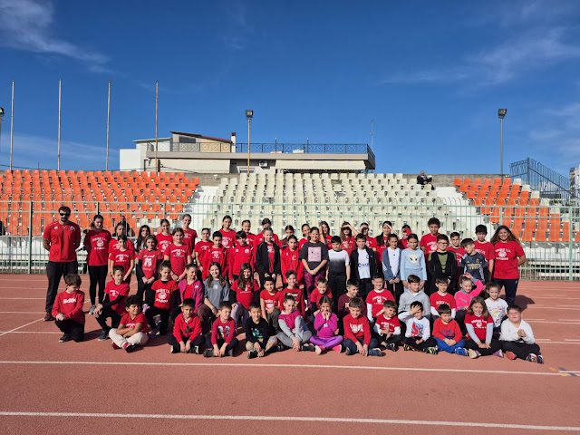 Χριστουγεννιάτικη Ημερίδα στίβου στη Χαλκίδα με πάνω από 160 αθλητές