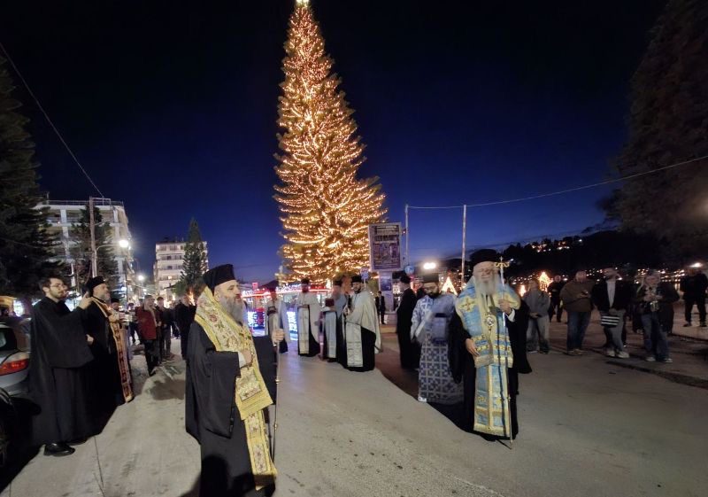 Με λαμπρότητα ο εορτασμός του Αγίου Νικολάου στη Μητρόπολη Χαλκίδος