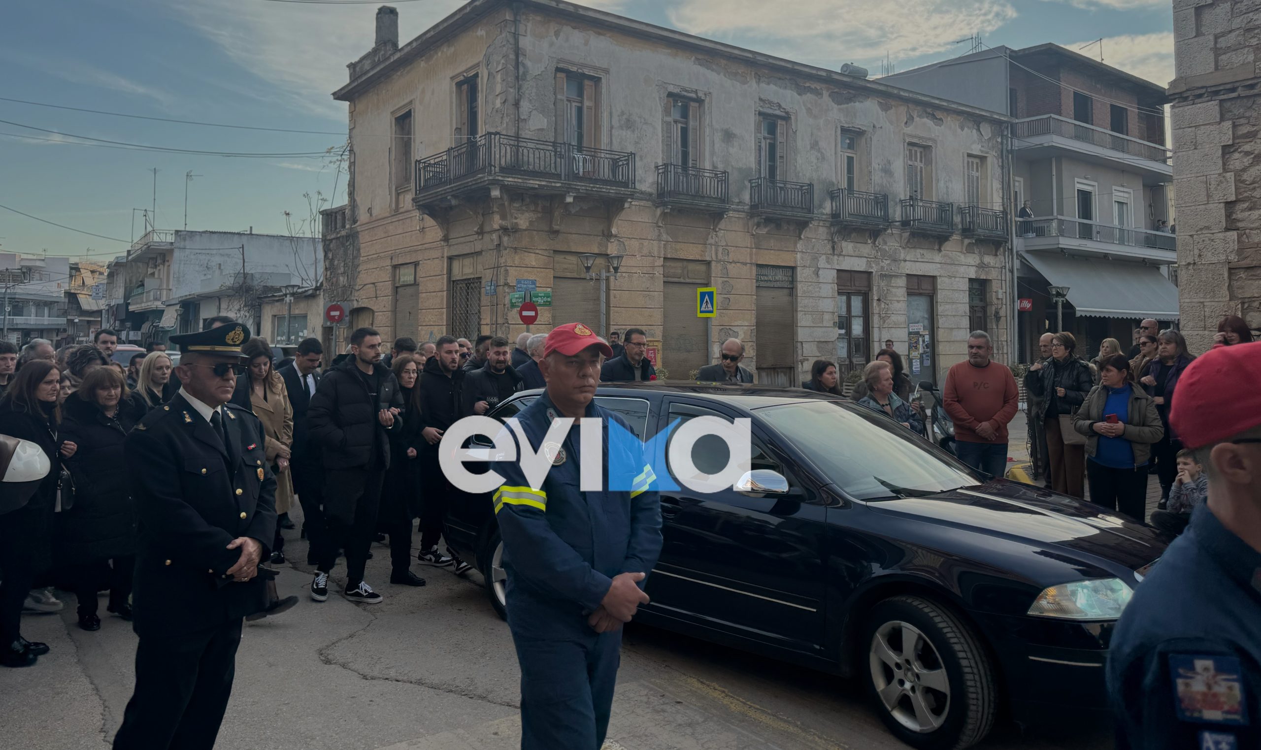 Ανείπωτη θλίψη σε ολόκληρη την Εύβοια: «Καλό σου ταξίδι αιώνιε δήμαρχε»