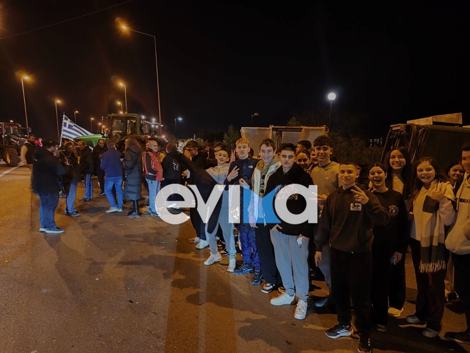 Απρόοπτο για τους αγρότες στην υψηλή γέφυρα της Χαλκίδας – Ποιοι βρέθηκαν δίπλα τους