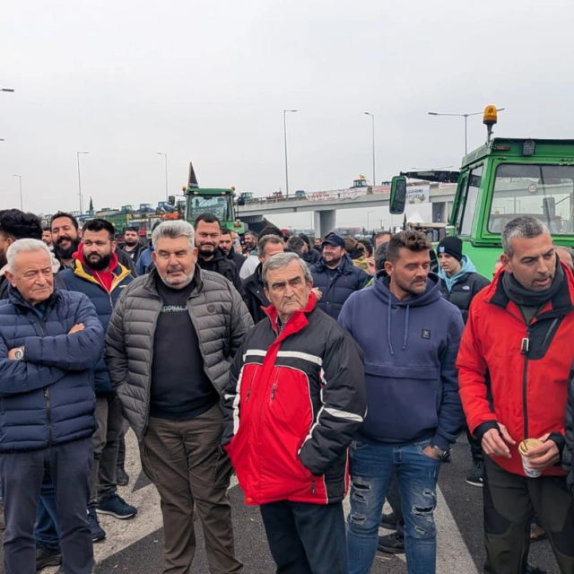 Τι αποφάσισαν οι αγρότες στη Νίκαια: Κλείνουν αύριο τις σήραγγες των Τεμπών για τα φορτηγά