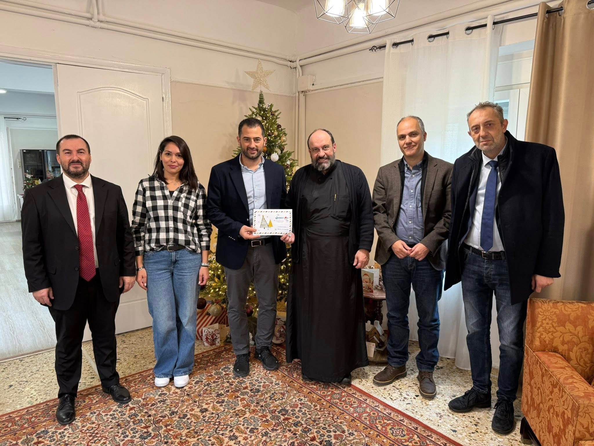 Χριστουγεννιάτικος μποναμάς της Περιφέρειας στα παιδιά του Ορφανοτροφείου Αρρένων Χαλκίδας