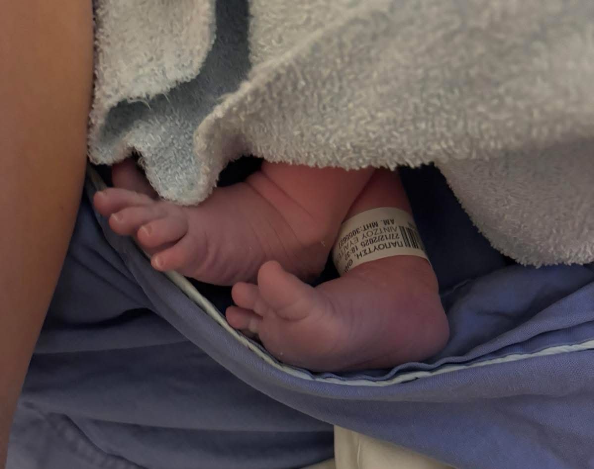 Συγκίνηση για αντιδήμαρχο της Εύβοιας! Έγινε μπαμπάς για τρίτη φορά