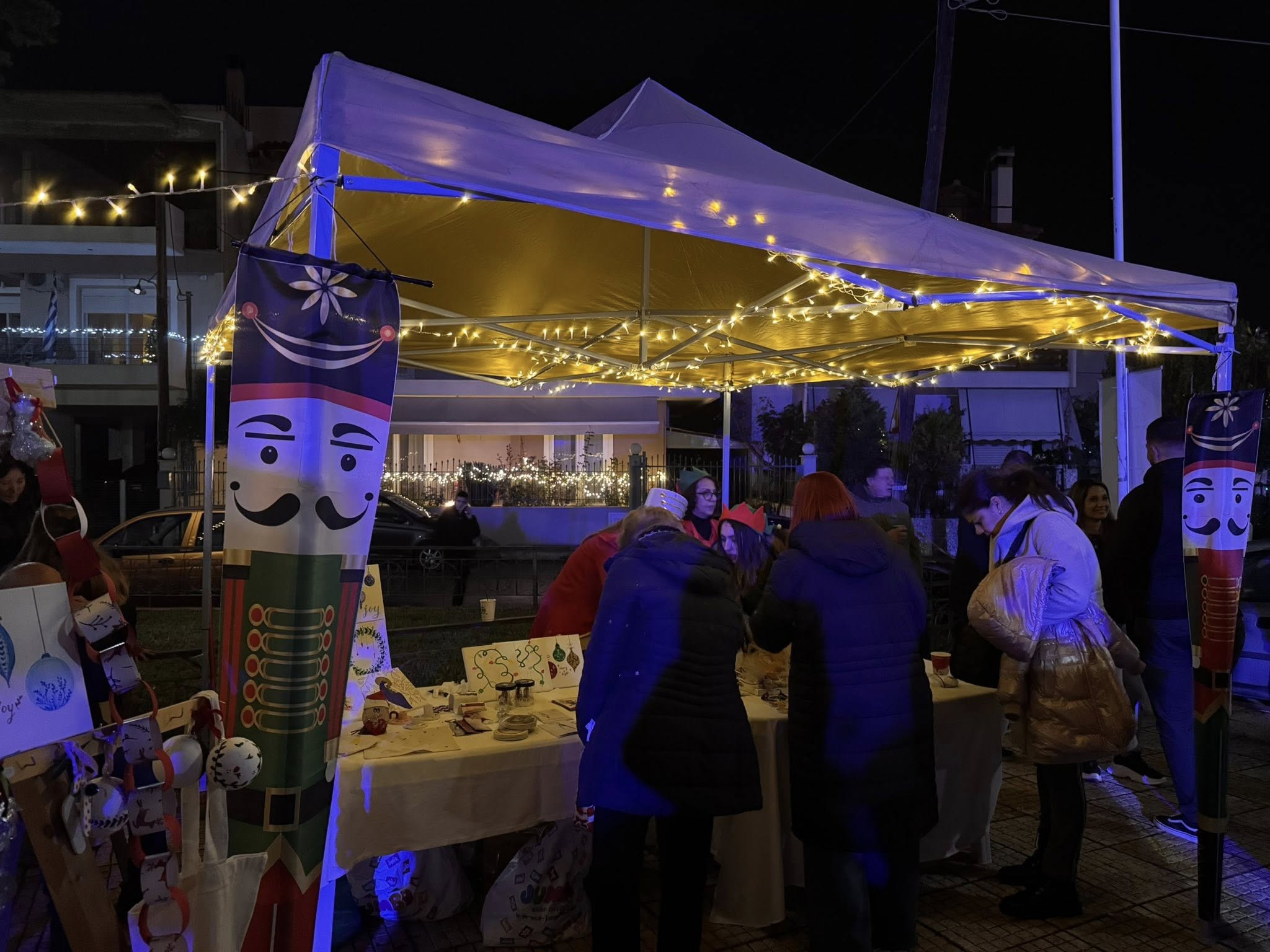 Μαγικές εικόνες από χριστουγεννιάτικες εκδηλώσεις στην Εύβοια