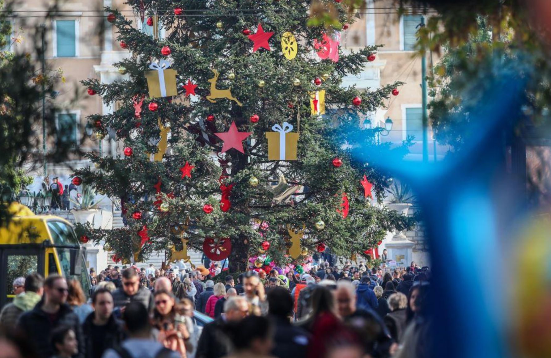 Χριστουγεννιάτικες αγορές: Οι τιμές έχουν επηρεάσει τους Έλληνες καταναλωτές