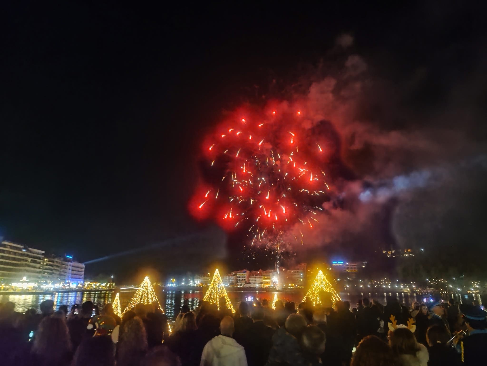Ανοιχτά μαγαζιά σήμερα Κυριακή 14/12 στην Εύβοια: Δείτε το ωράριο