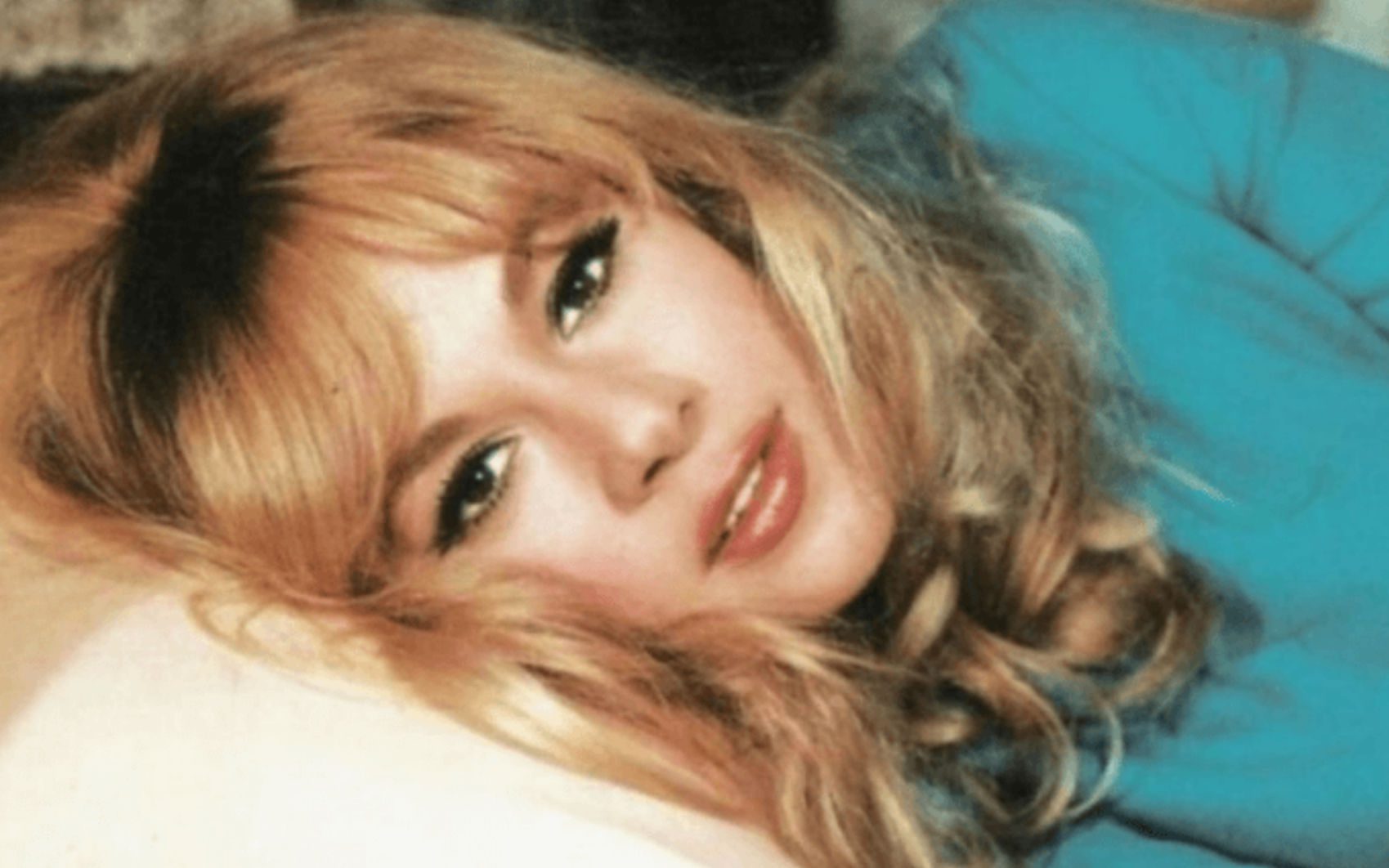 Μειώθηκε η τιμή του ρετιρέ της Αλίκης Βουγιουκλάκη – Δεν το αγοράζει κανείς