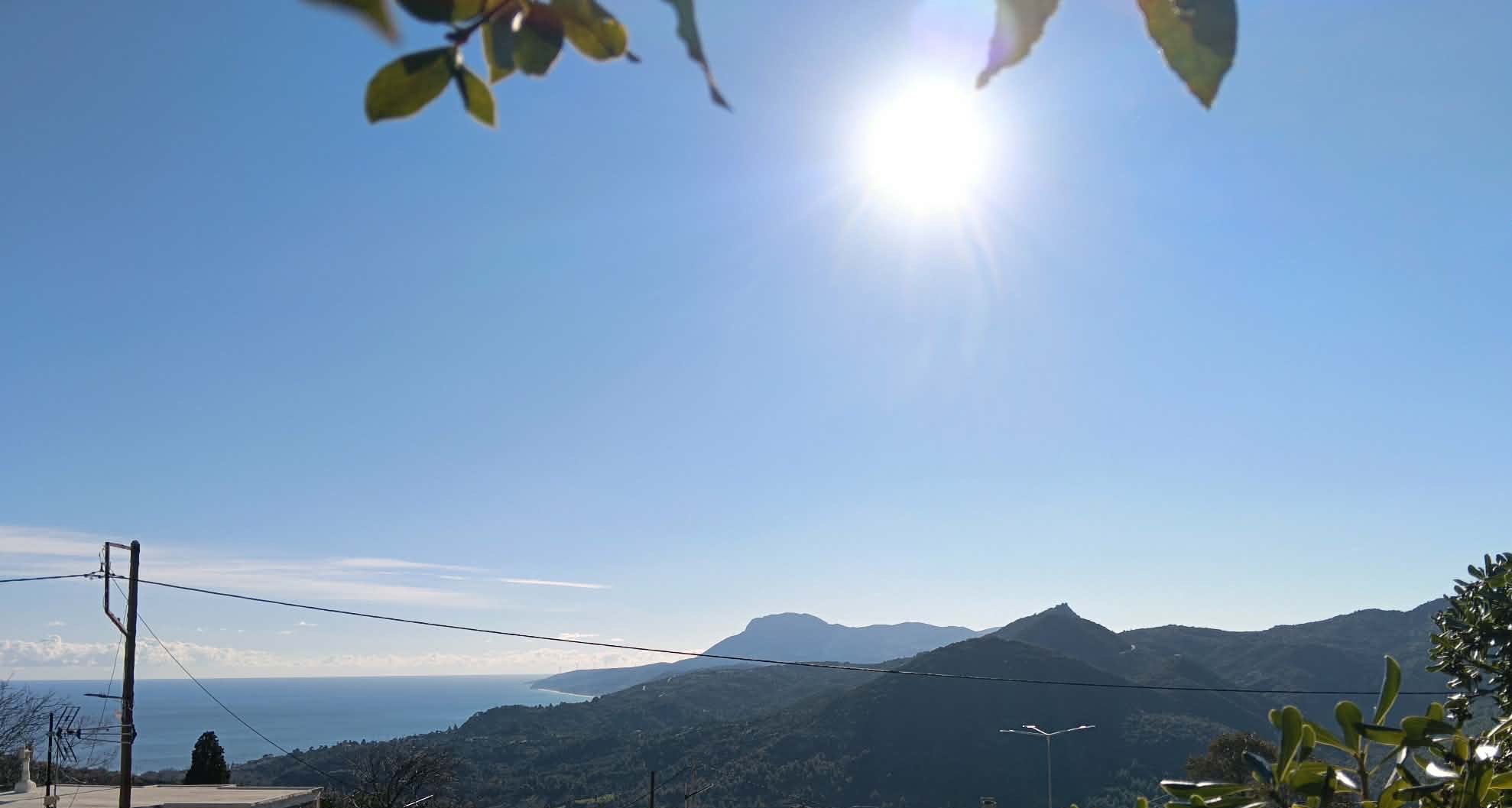 Καιρός: Αλκυονίδες μέρες μέχρι την Παρασκευή στην Εύβοια – Που θα φτάσει σήμερα η θερμοκρασία