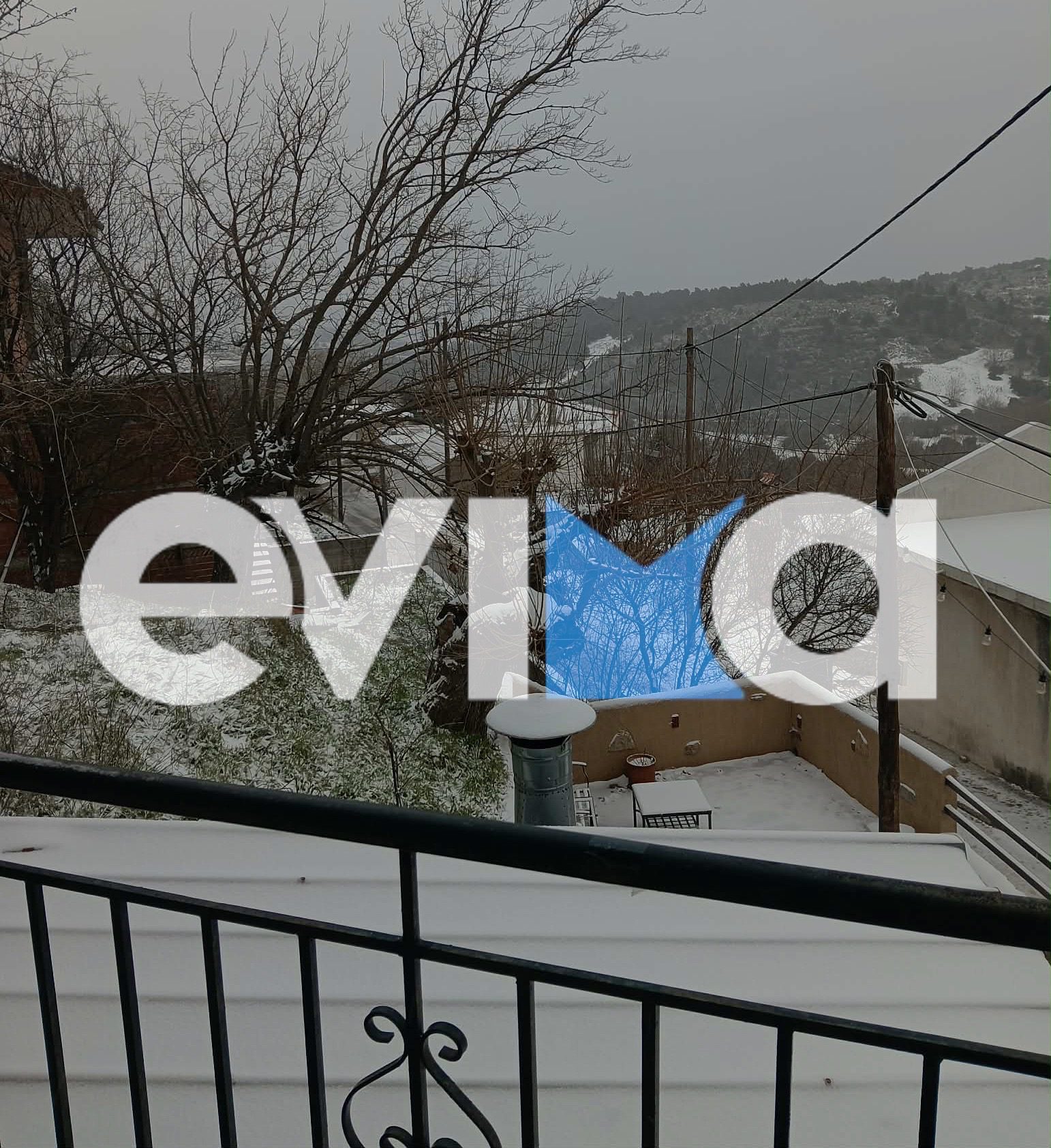 Στα λευκά ξύπνησε η γραφική Σέττα Ευβοίας! Εικόνες καρτ ποστάλ