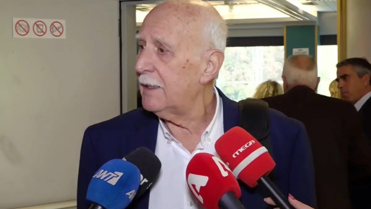 Πέθανε ο Γιώργος Παπαδάκης