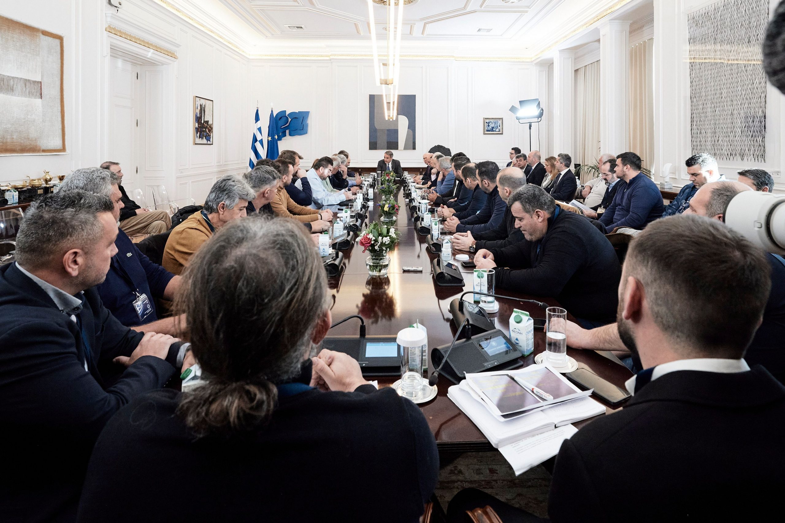 Μαξίμου: Ολοκληρώθηκε η συνάντηση με τους αγρότες – Σε λίγο δήλωση Μητσοτάκη