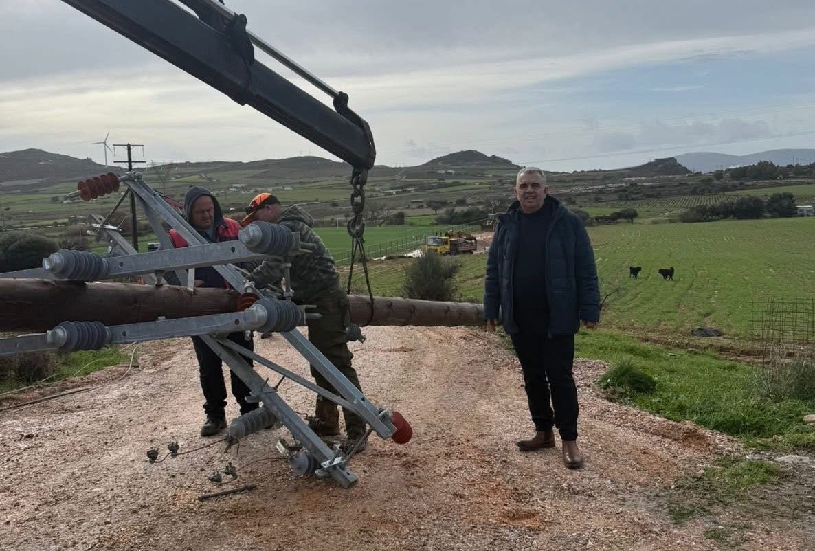 Σε αυτό το γήπεδο της Εύβοιας μπήκαν φώτα και θα αρχίσει το ματς!