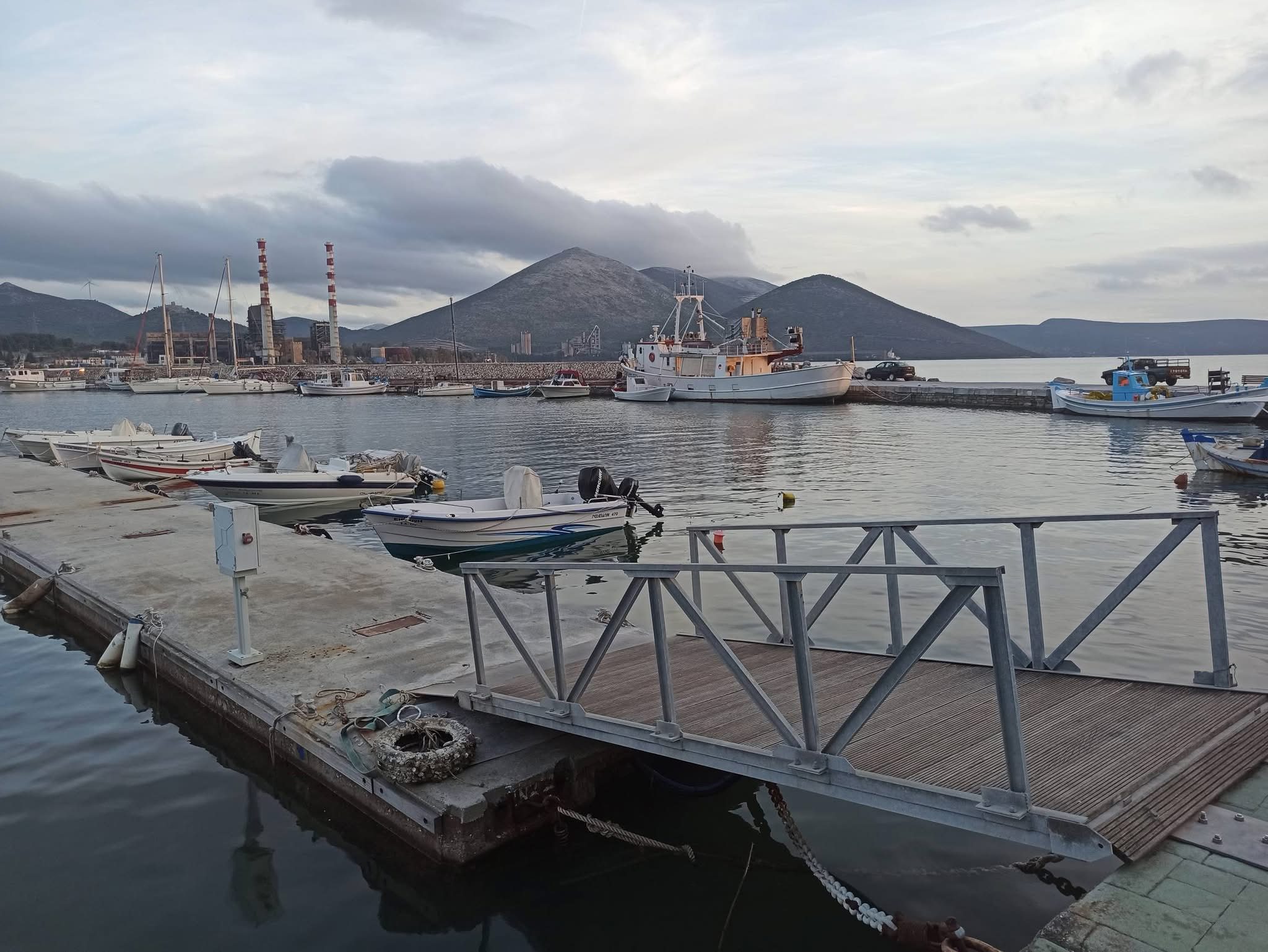 Καιρός: Συννεφιά και νοτιάδες σήμερα στην Εύβοια