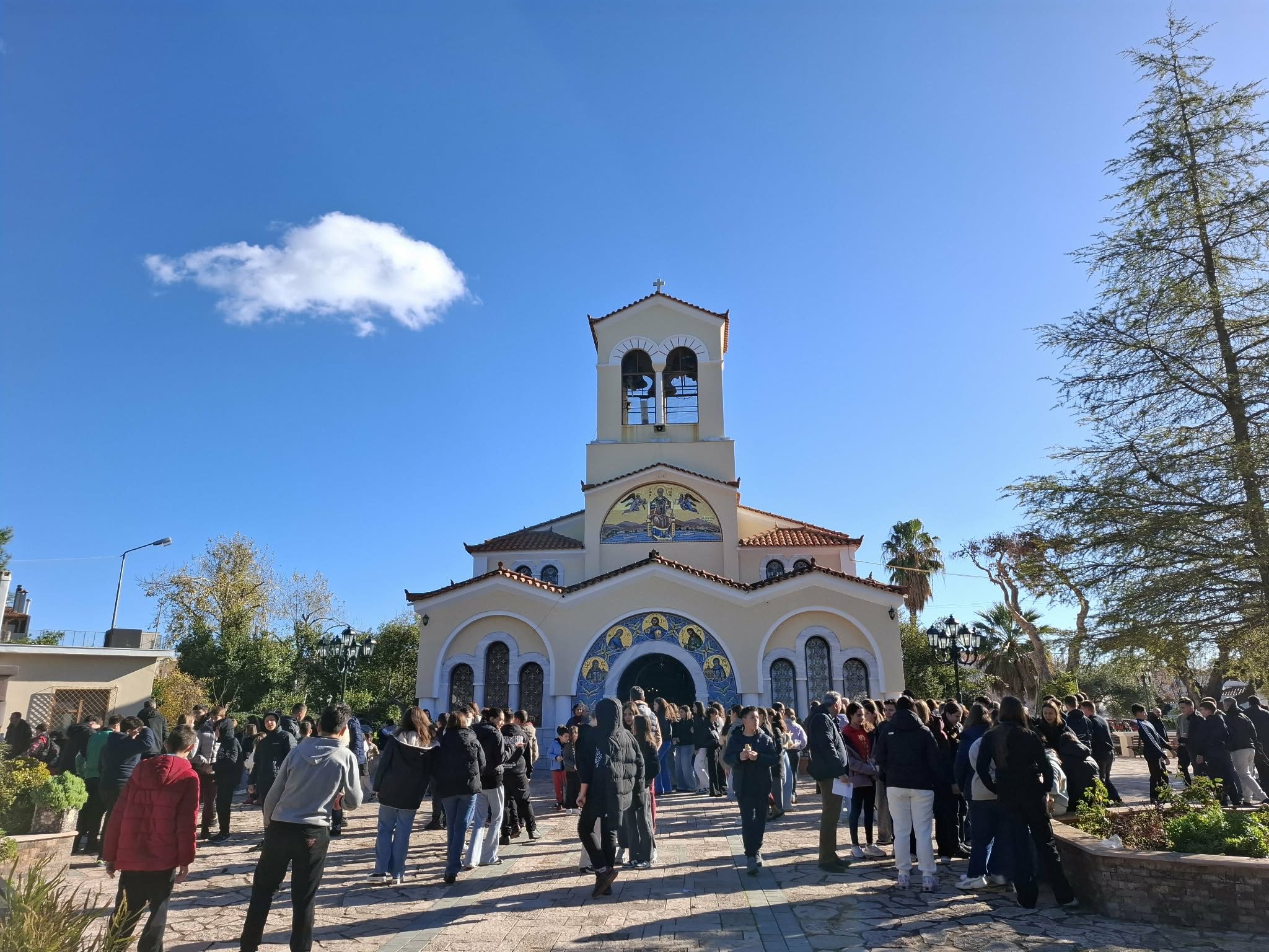 Ερέτρια: Έτσι γιόρτασαν την εορτή των Τριών Ιεραρχών (εικόνες)