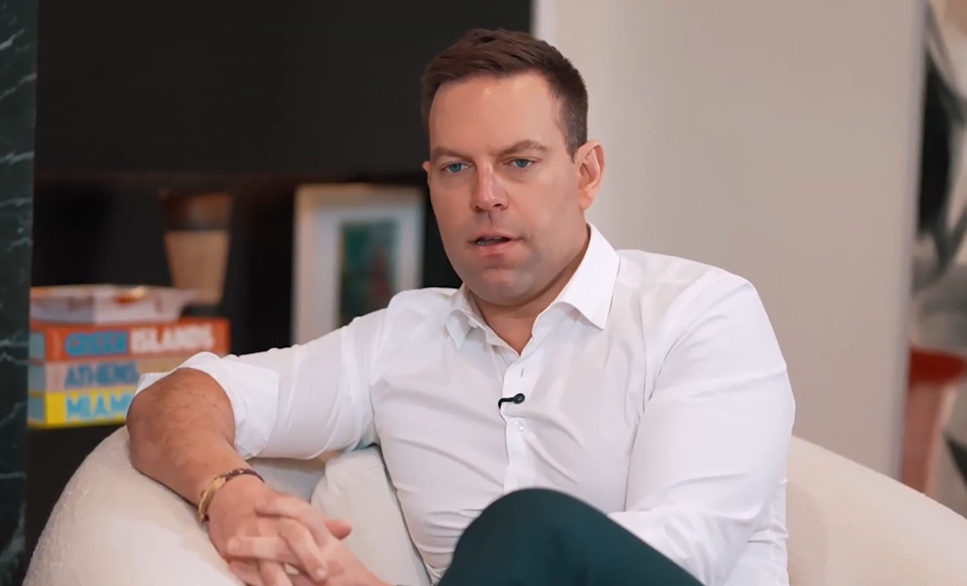 Κασσελάκης: Υπάρχουν πολλοί γκέι σε Βουλή και κυβέρνηση που κρύβονται από φόβο