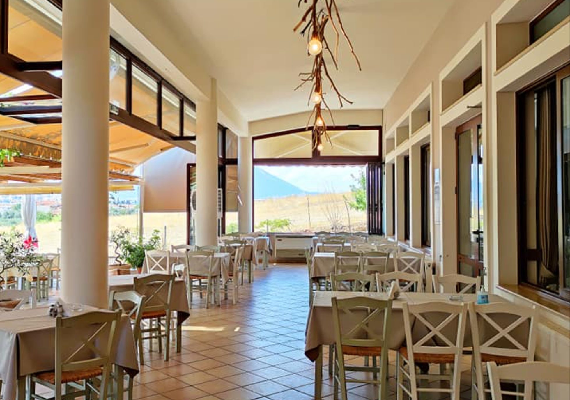 Απανωτά λουκέτα σε επιχειρήσεις της Εύβοιας: Η ακρίβεια τσακίζει τα μαγαζιά