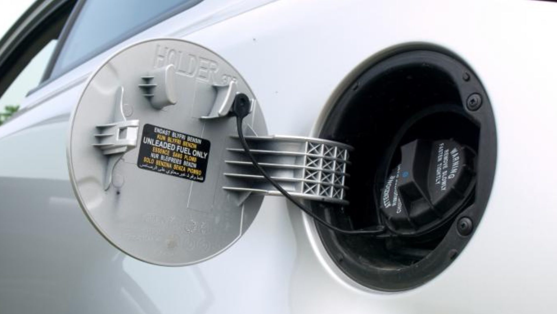 Αδιανόητη κλοπή από αμάξι στην Εύβοια: Δείτε τι πήραν οι δράστες