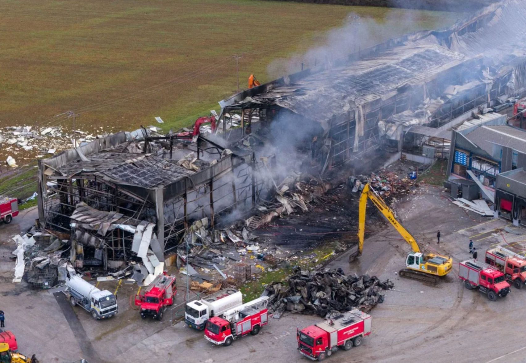 Τραγωδία στα Τρίκαλα: Αυτό είναι το πιθανότερο σενάριο για την έκρηξη στο εργοστάσιο Βιολάντα