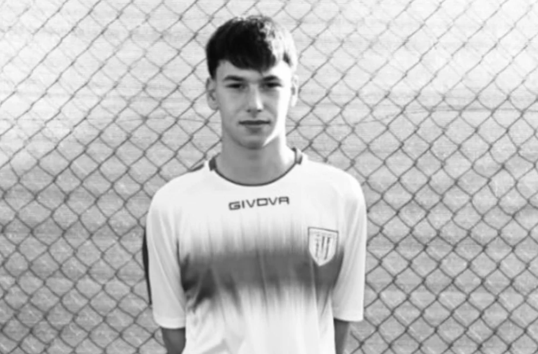 Τραγωδία: 17χρονος ποδοσφαιριστής άφησε την τελευταία του πνοή στην άσφαλτο