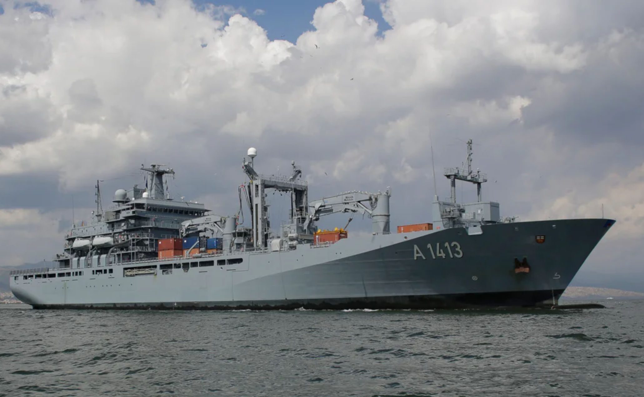 Συνελήφθησαν ένας Έλληνας και ένας Ρουμάνος για σαμποτάζ σε γερμανικό πολεμικό πλοίο