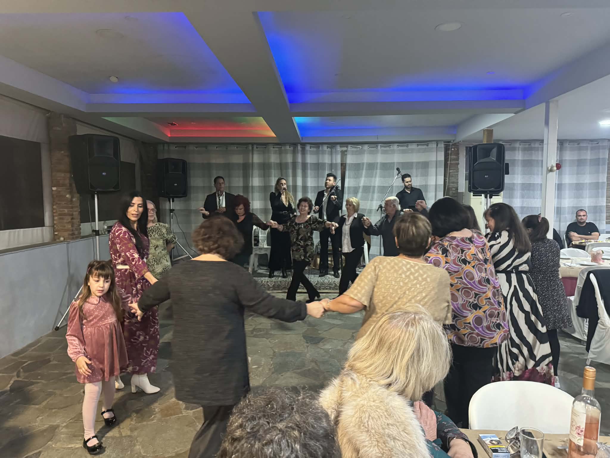 Εύβοια: Γλεντήσαν μέχρι το πρωί σε αυτό το χωριό – Ο λόγος