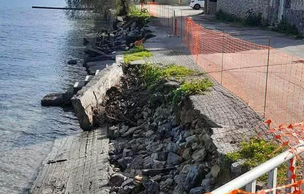 Sos για πασίγνωστη παραλία στην Εύβοια: Πρέπει να ξεκινήσουν άμεσα τα έργα