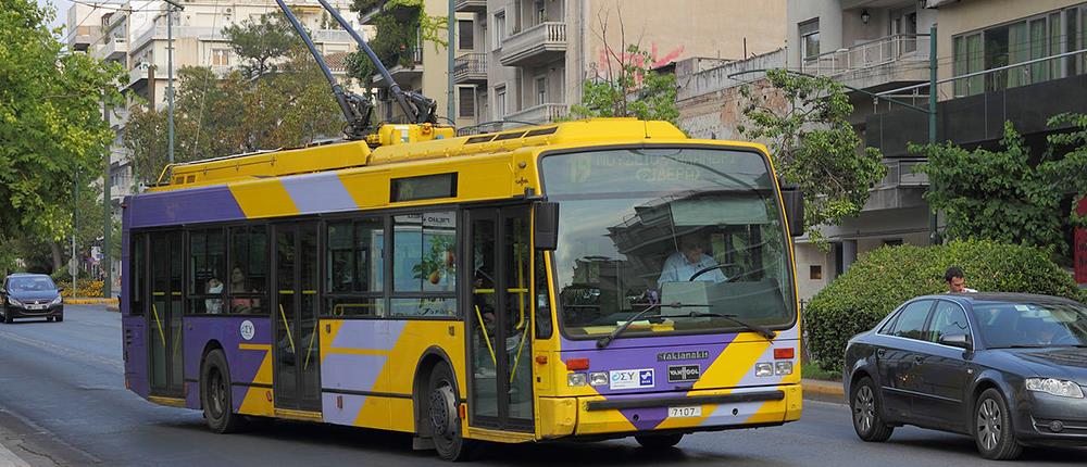 Τροχαίο με Τρόλεϊ στα Πετράλωνα, προσέκρουσε πολυκατοικία- Ένας τραυματίας