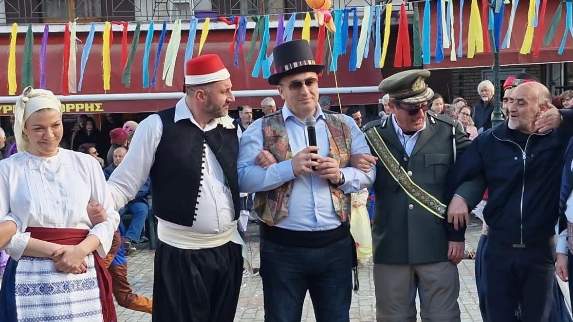 Εύβοια: Ο Καδής δίκασε το δήμαρχο! Χαμός στα Γιάλτρα! Βίντεο