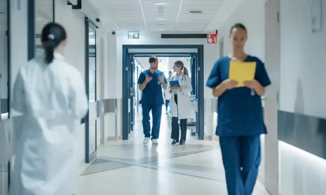 Η γρίπη πιέζει τα επείγοντα των νοσοκομείων: Αύξηση 52% στα περιστατικά τον Ιανουάριο – Αναλυτικά στοιχεία