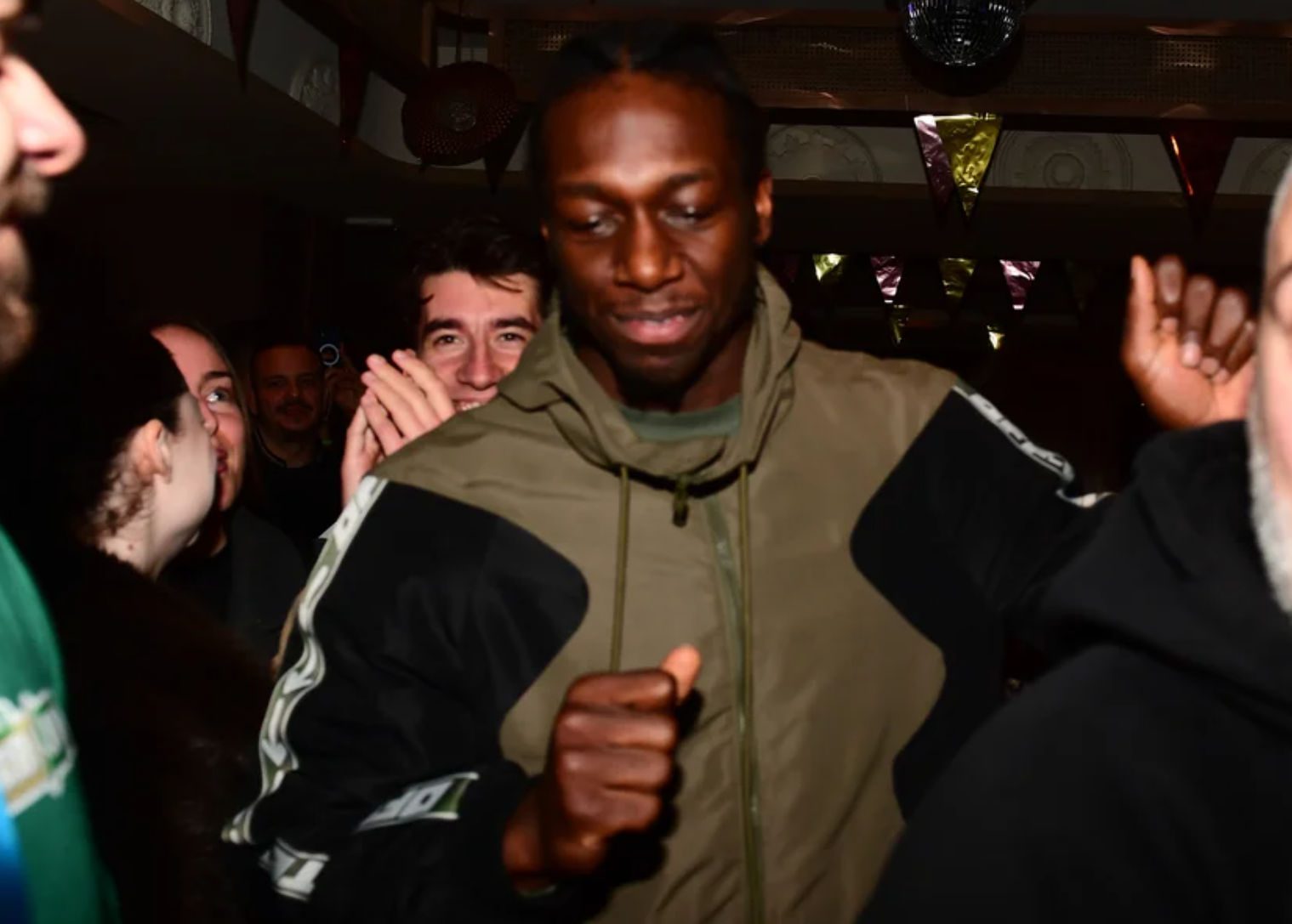 Γλέντησαν οι παίκτες του Παναθηναϊκού μετά την κατάκτηση του κυπέλλου (βίντεο)