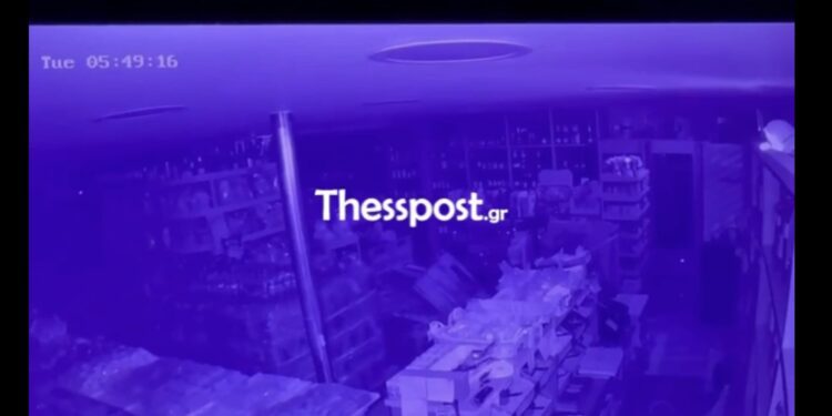 Θεσσαλονίκη: Προσπάθησαν να ληστέψουν κατάστημα και… εγκλωβίστηκαν (Βίντεο)
