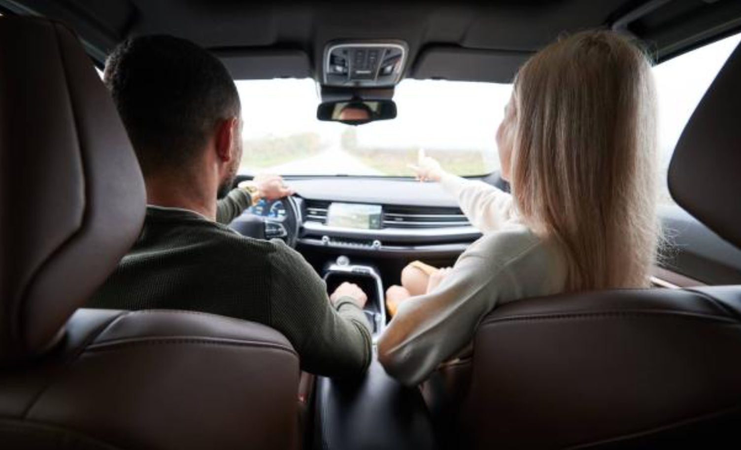 Προσοχή: Φυλάκιση και για τους συνοδηγούς – Τα πρόστιμα για όσους κάθονται στο δεξί κάθισμα