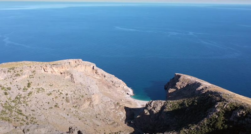 Εύβοια: Το άγριο μονοπάτι που θα σας κλέψει την καρδιά