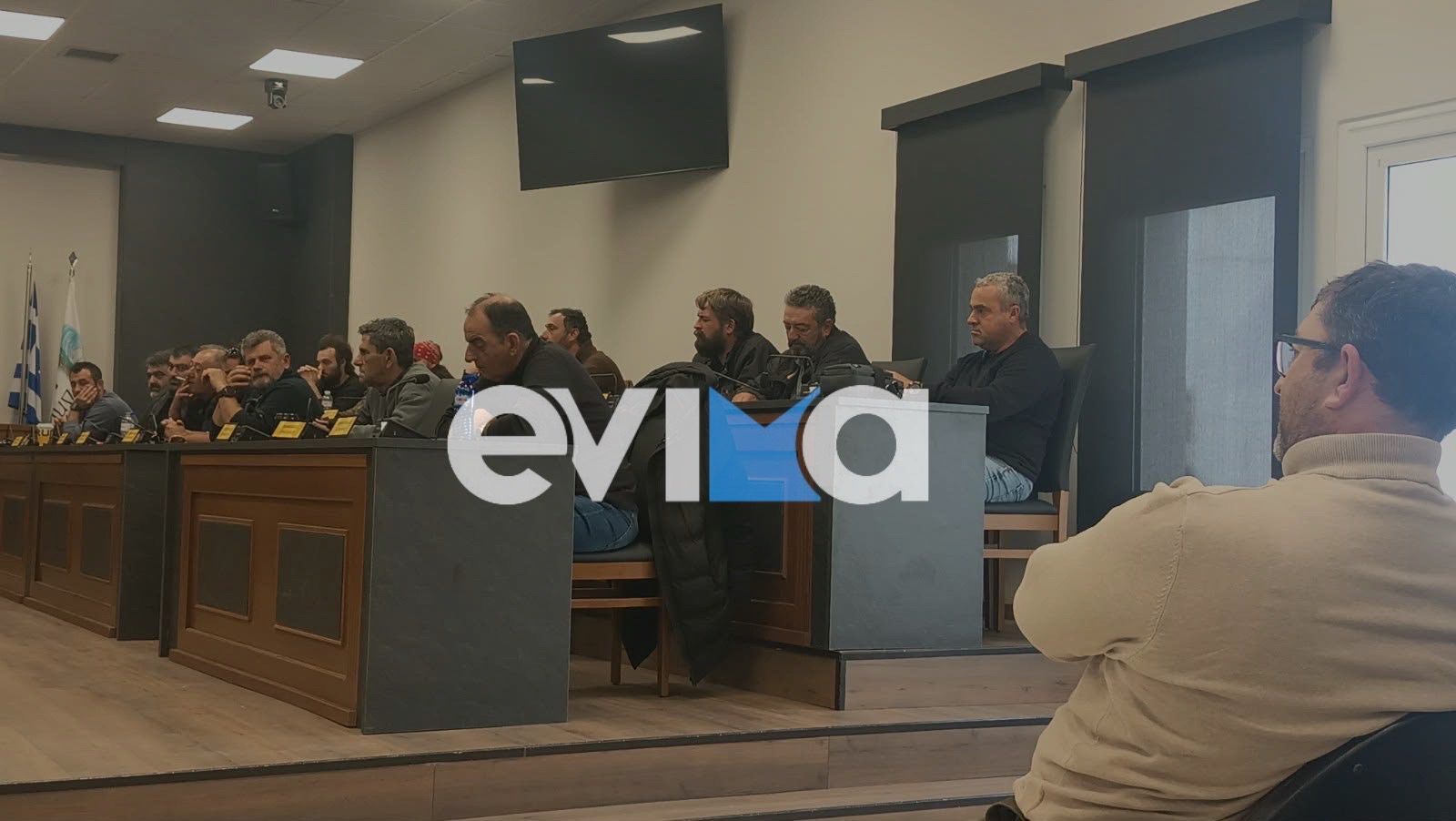 Για νέες κινητοποιήσεις αποφασίζουν οι αγρότες της Εύβοιας