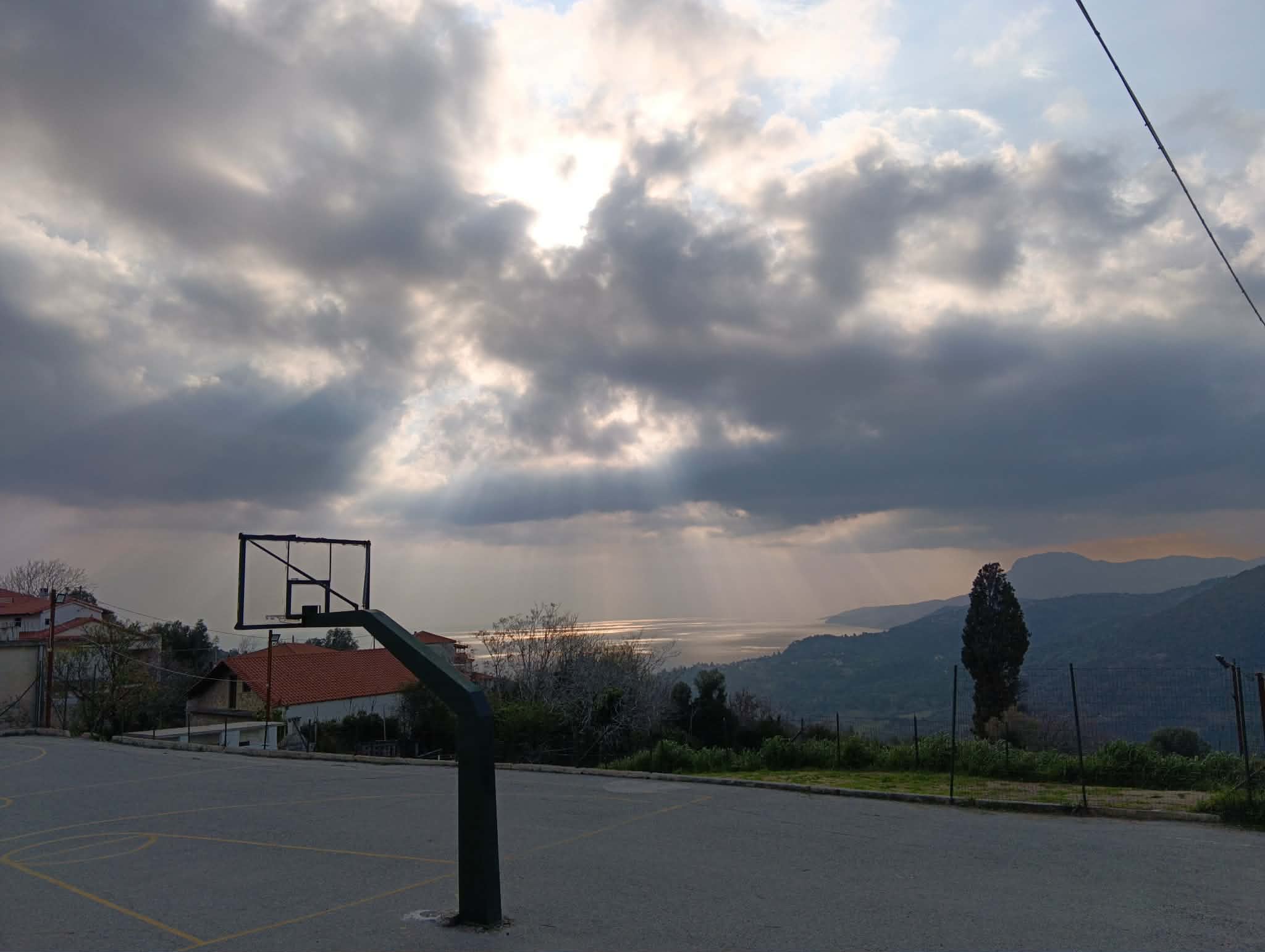 Συννεφιασμένος ο καιρός σήμερα στην Εύβοια – Αναλυτικά η πρόγνωση της ΕΜΥ