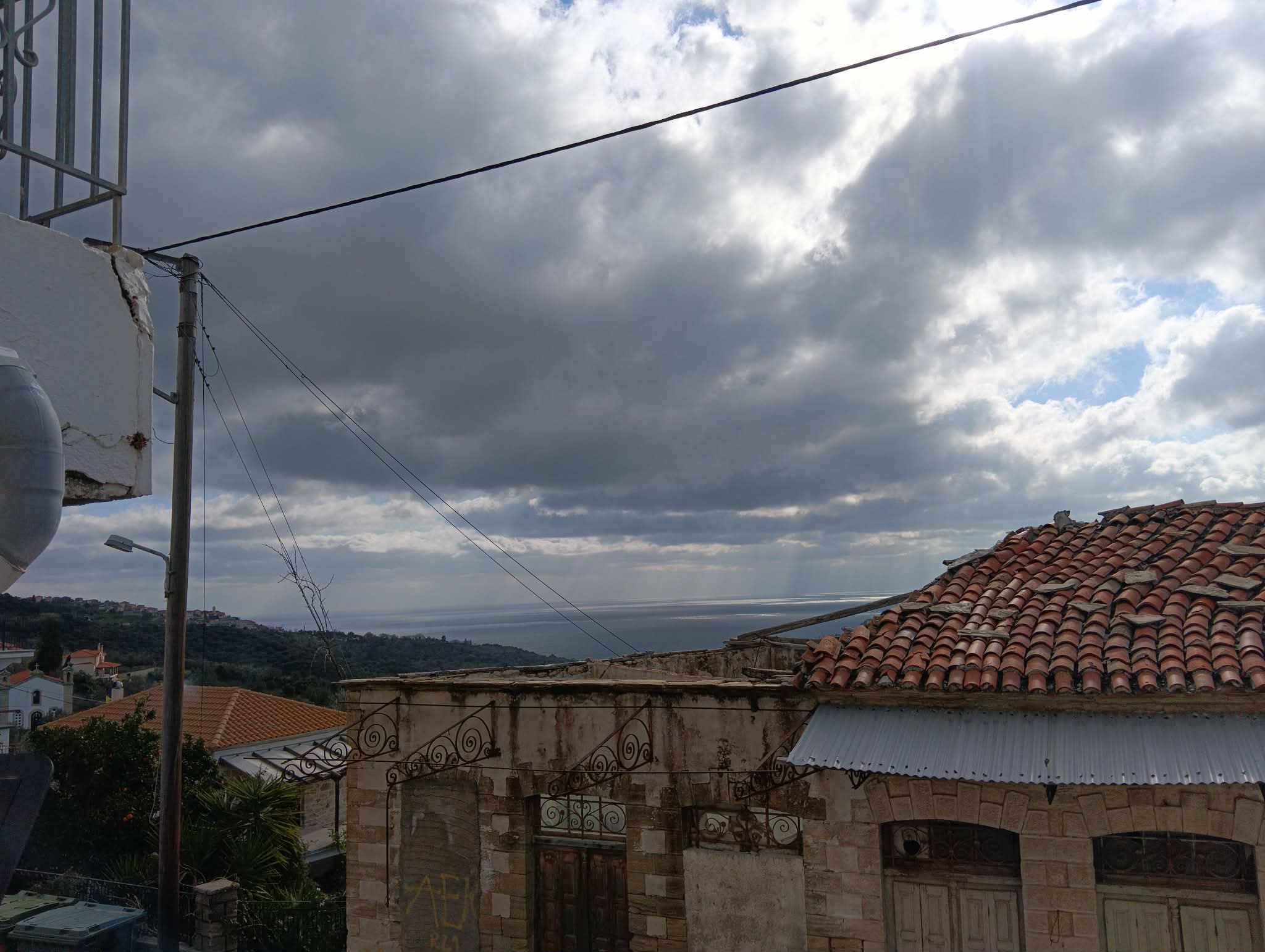 Καιρός: Συννεφιά και βοριάδες σήμερα στην Εύβοια