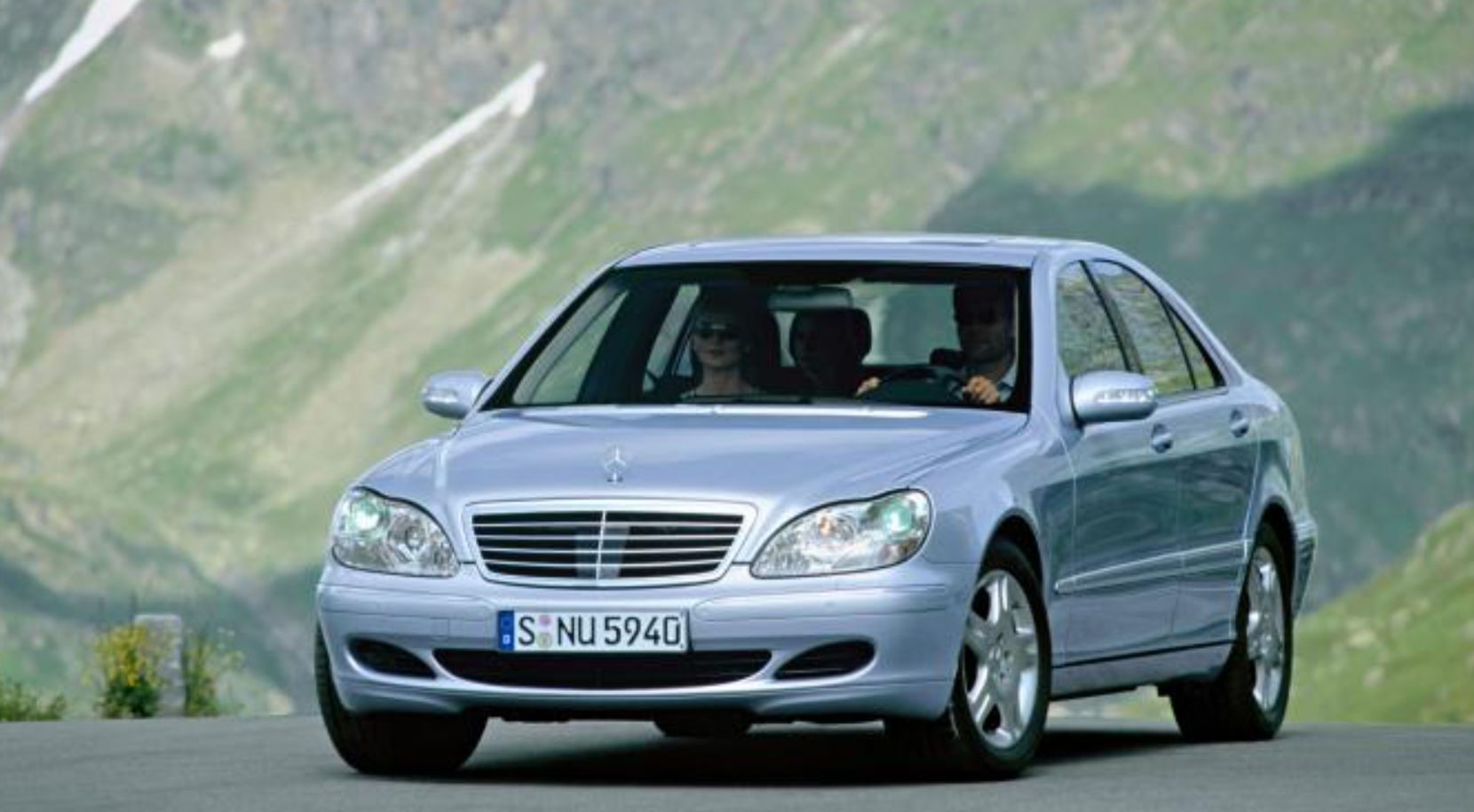 Στο σφυρί αυτοκίνητα από 500 ευρώ στην Αθήνα – Δείτε τη λίστα