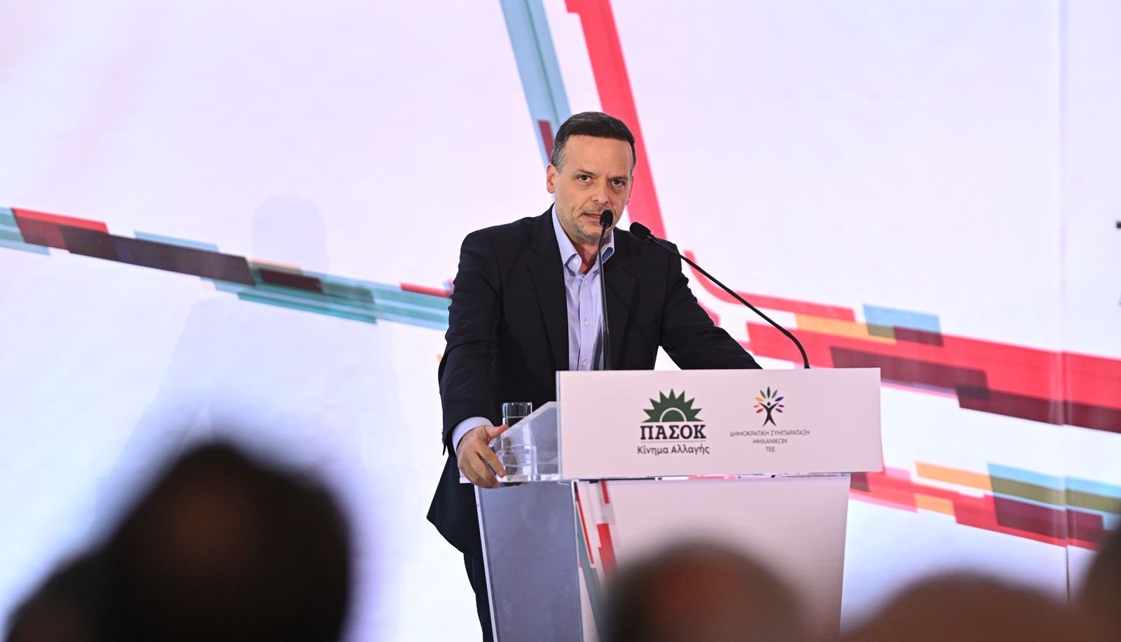 ΠΑΣΟΚ: «Καρφιά» Δούκα για τη διαγραφή του Κωνσταντινόπουλου