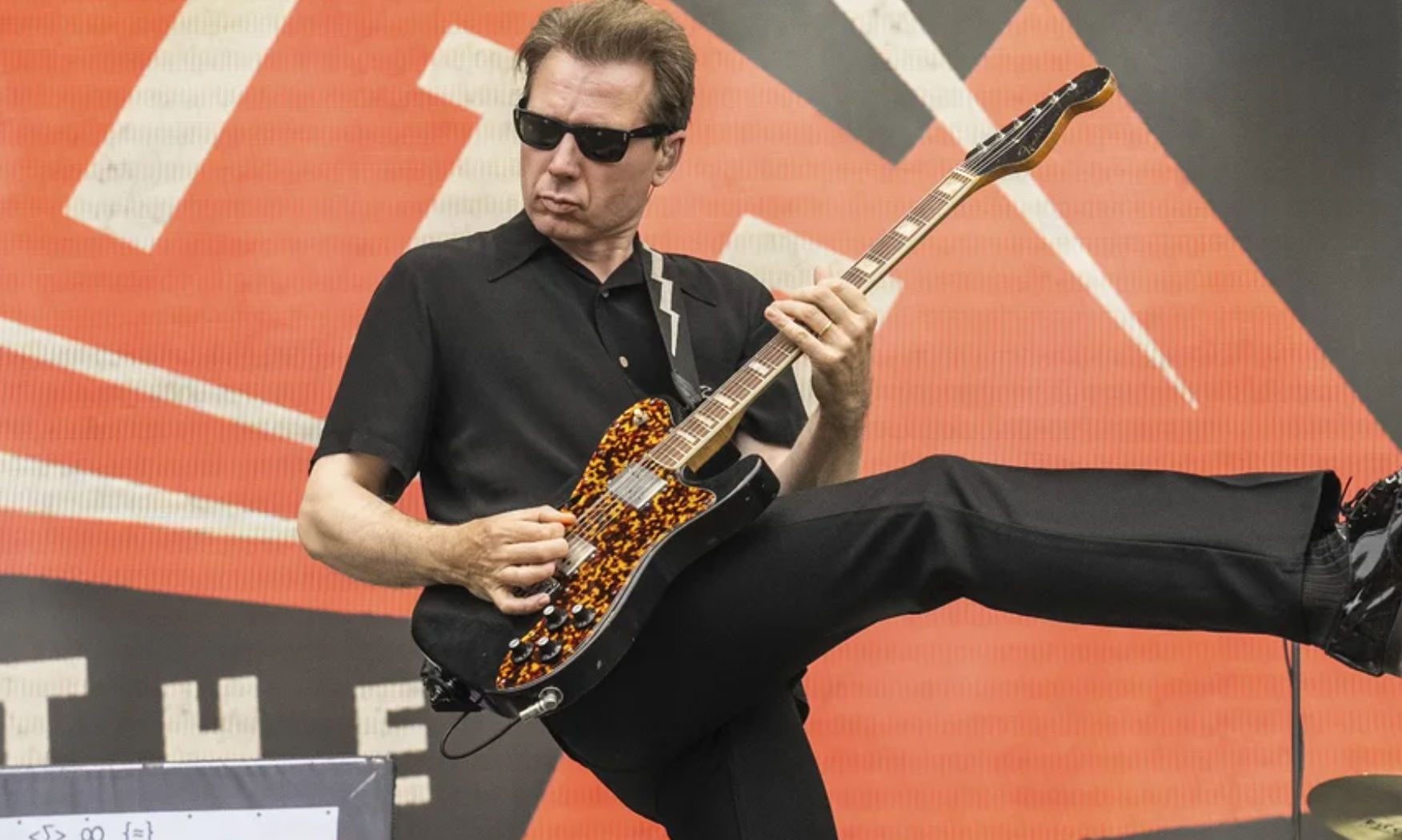 Εκνευρισμένος με τον Ισραηλινό Στρατό ο ελληνικής καταγωγής τραγουδιστής των Franz Ferdinand