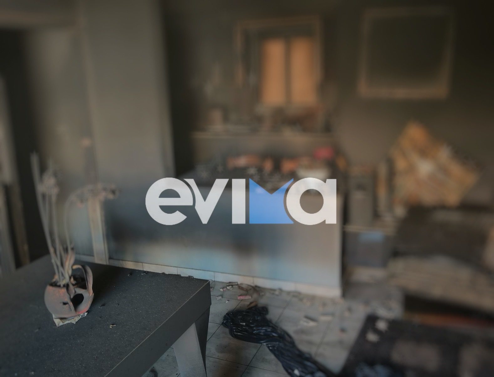 Φωτιά σε διαμέρισμα 1ου ορόφου στην Εύβοια: Ποιος χώρος κάηκε