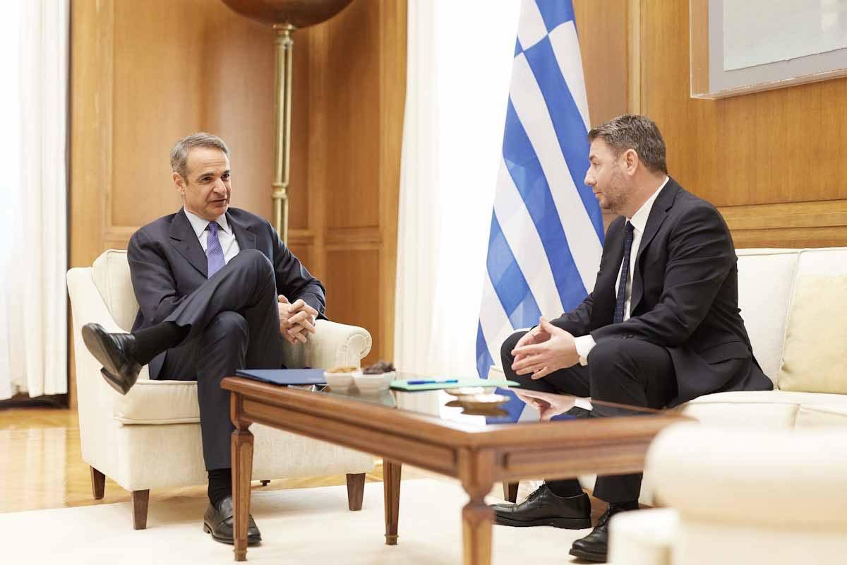 Συνάντηση Μητσοτάκη – Ανδρουλάκη για τη Μέση Ανατολή
