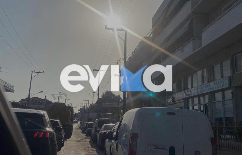 Αυτός ο δρόμος έχει πάντα κίνηση στην Εύβοια