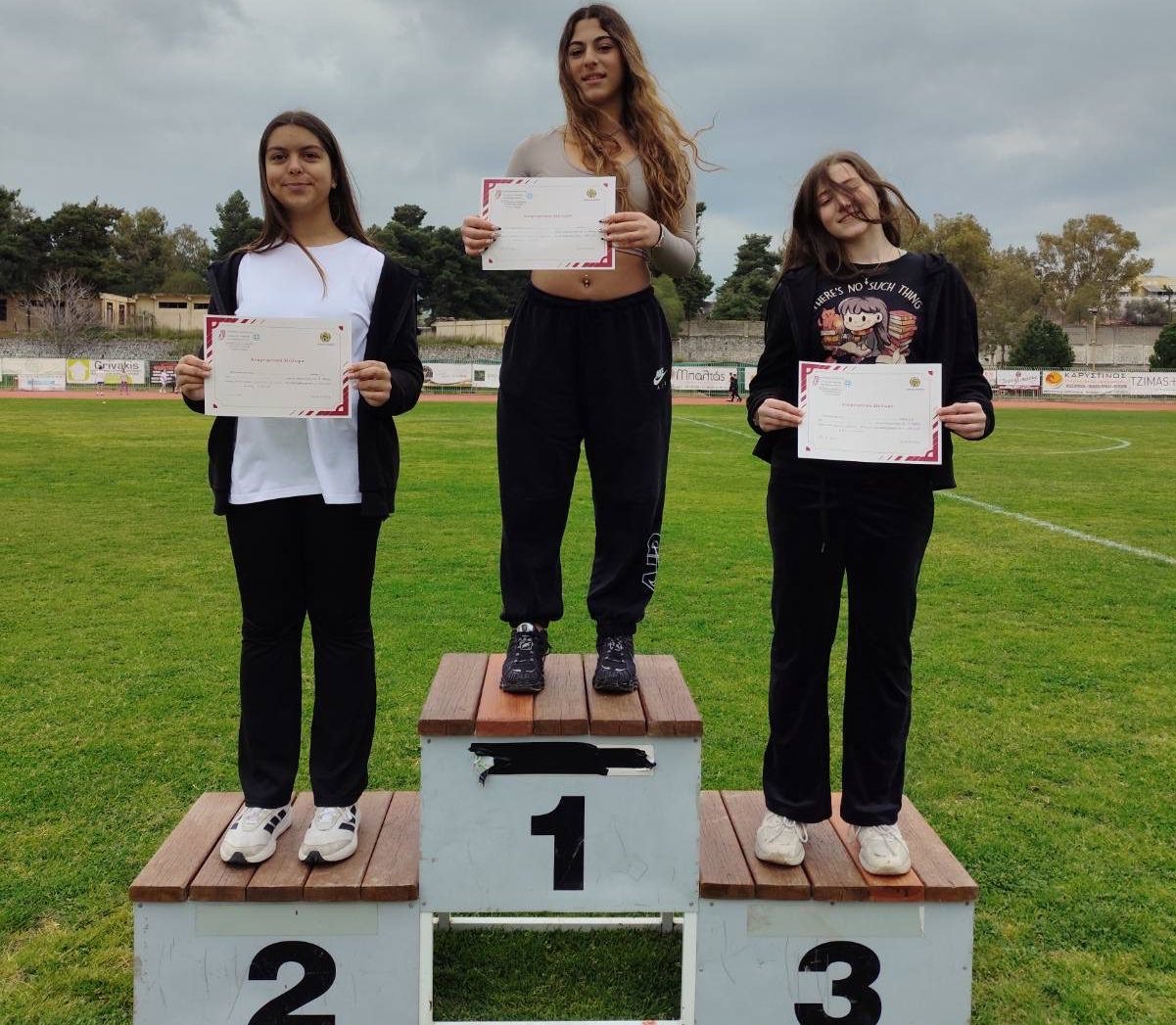 Γέμισε με μετάλλια το 3ο Γυμνάσιο Χαλκίδας στους σχολικούς αγώνες στίβου