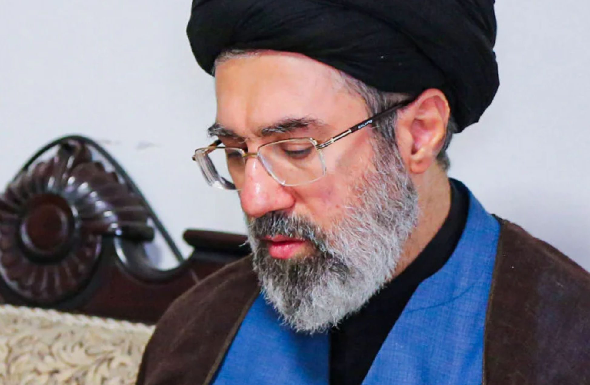 Άφαντος και τραυματισμένος στα πόδια ο νέος ηγέτης του Ιράν