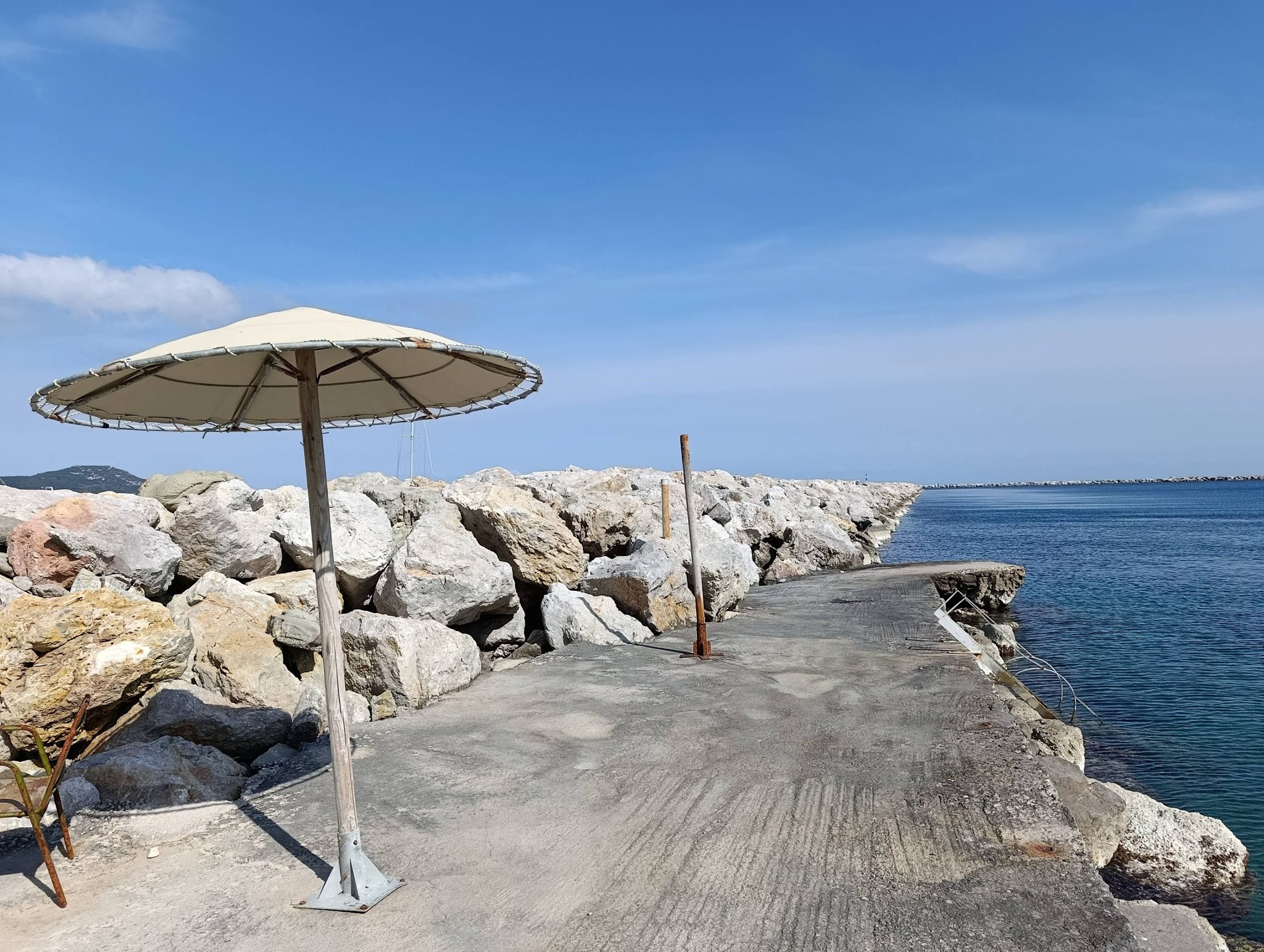 Συνεχίζονται τα έργα σε γνωστή παραλία της Εύβοιας που καταστράφηκε από την κακοκαιρία